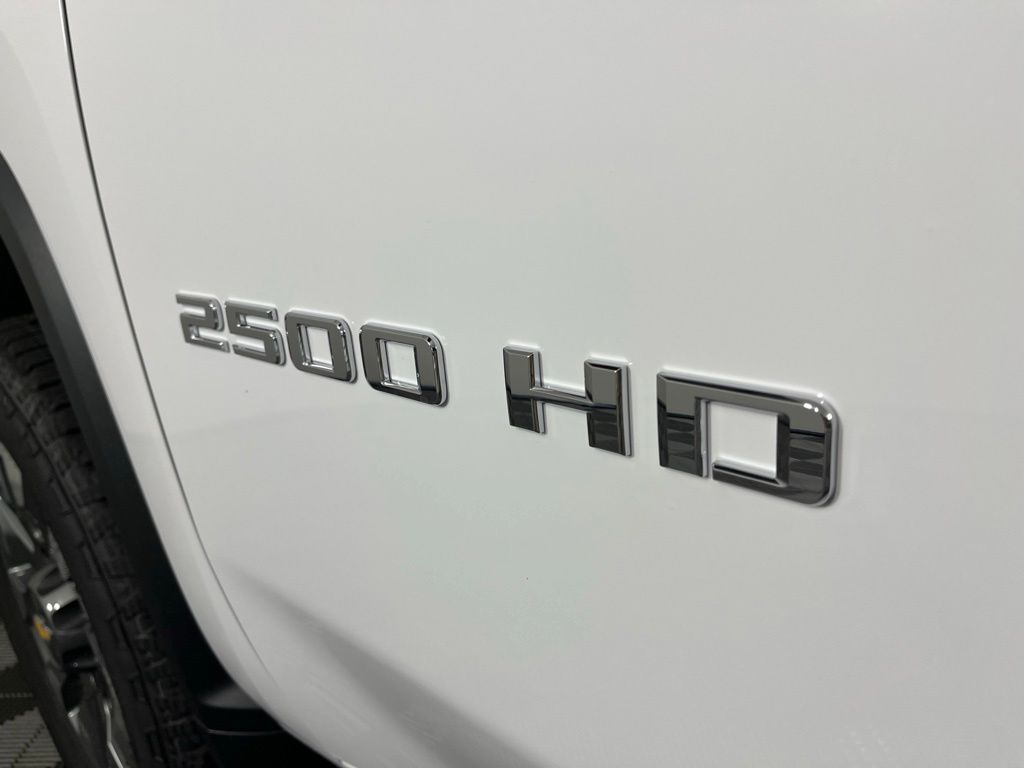 Thumbnail: 2026 Chevrolet Silverado 2500 - 25