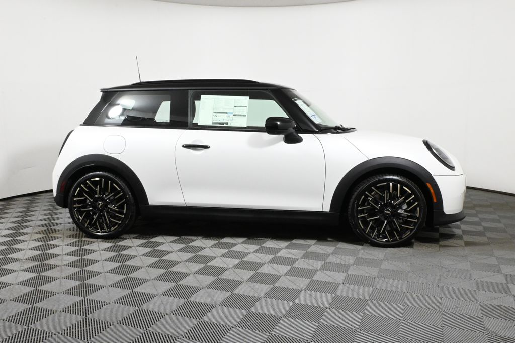 Thumbnail: 2025 MINI Cooper - 8