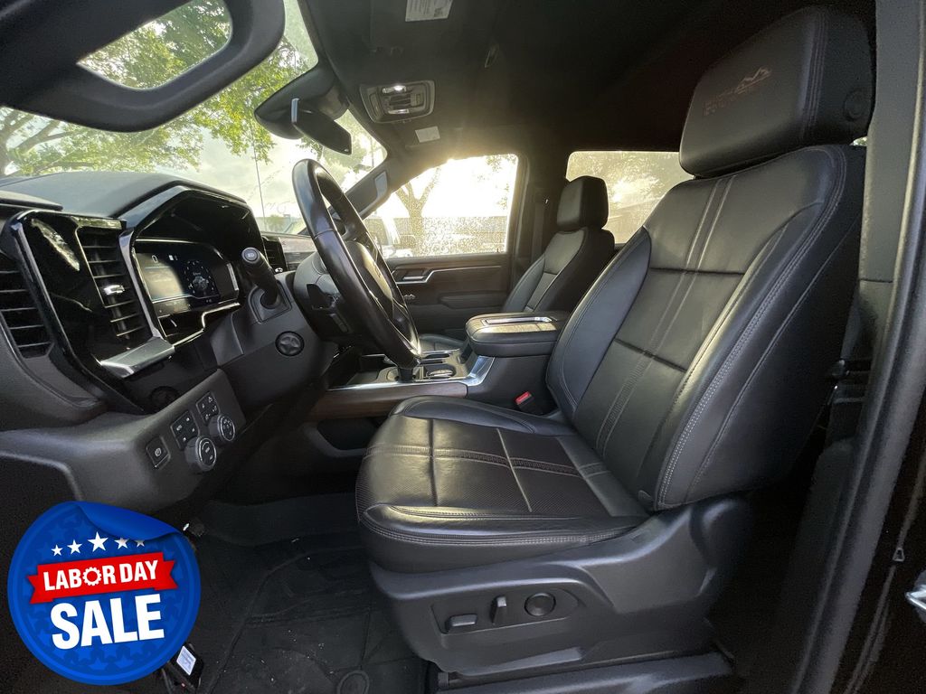 2022 Chevrolet Silverado 1500 High Country - Photo 14