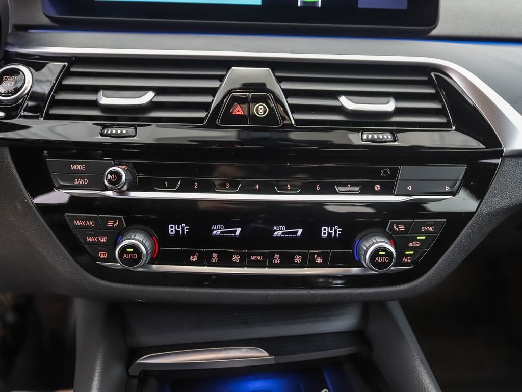 Thumbnail: 2023 BMW 5 Series - 19