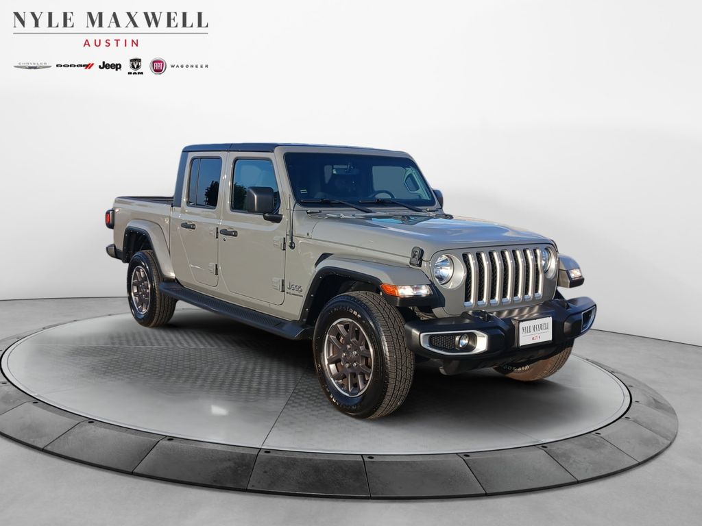 Used Car 2023 Jeep Gladiator  Overland For Sale Under $35,000 In Austin, Texas