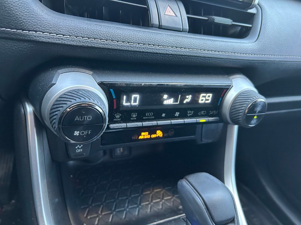2023 Toyota RAV4 LE 25