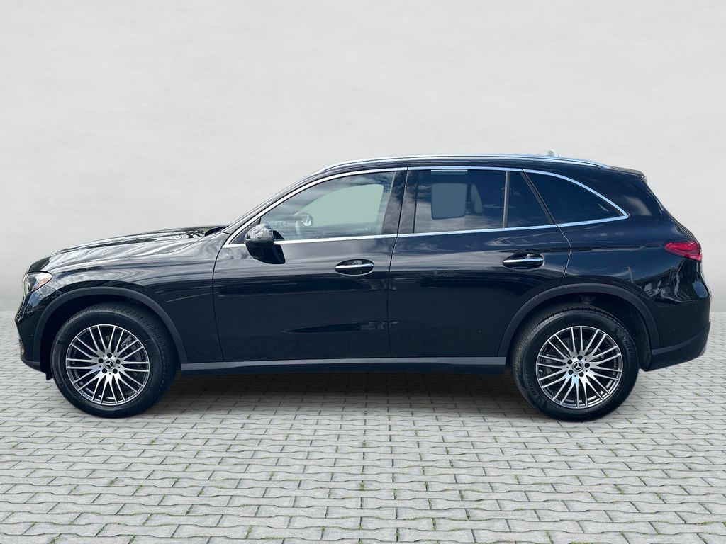 Thumbnail: 2026 Mercedes-Benz GLC - 18