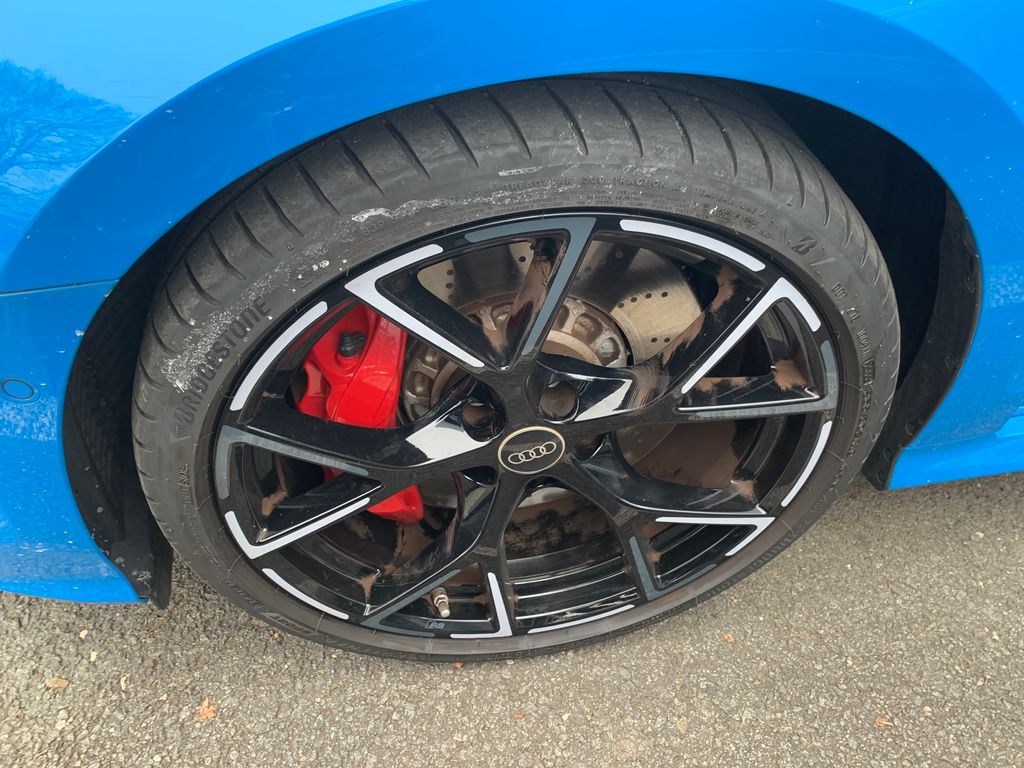 Thumbnail: 2023 Audi RS 3 - 11