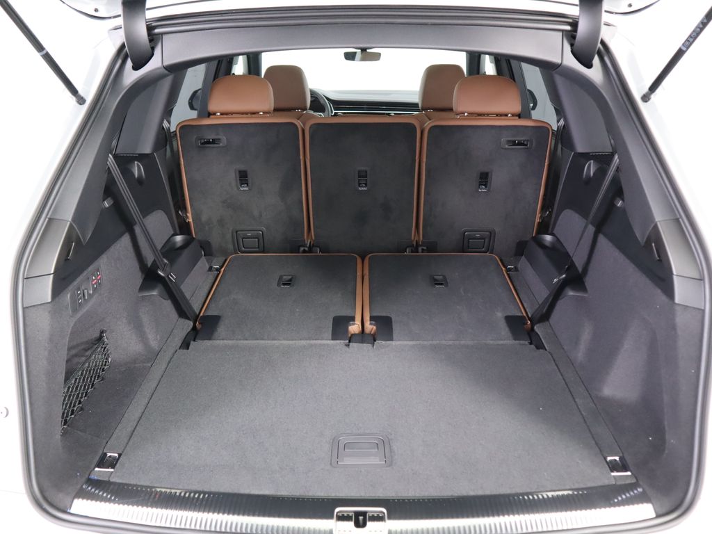 2025 Audi Q7  32