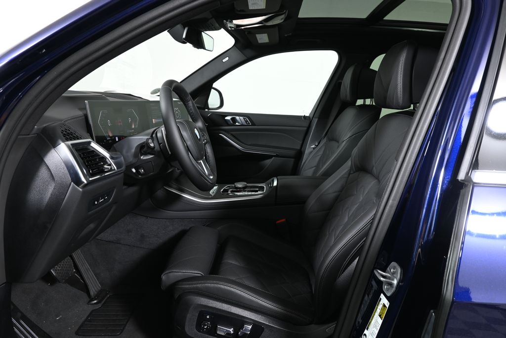 Thumbnail: 2026 BMW X5 - 3