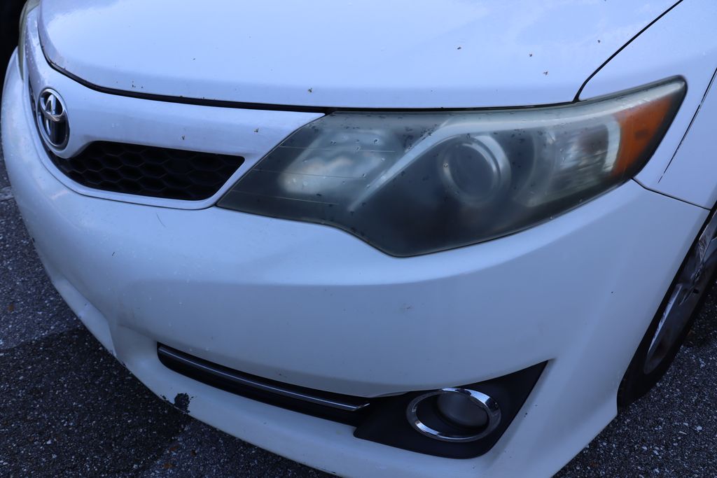 2013 Toyota Camry SE 3