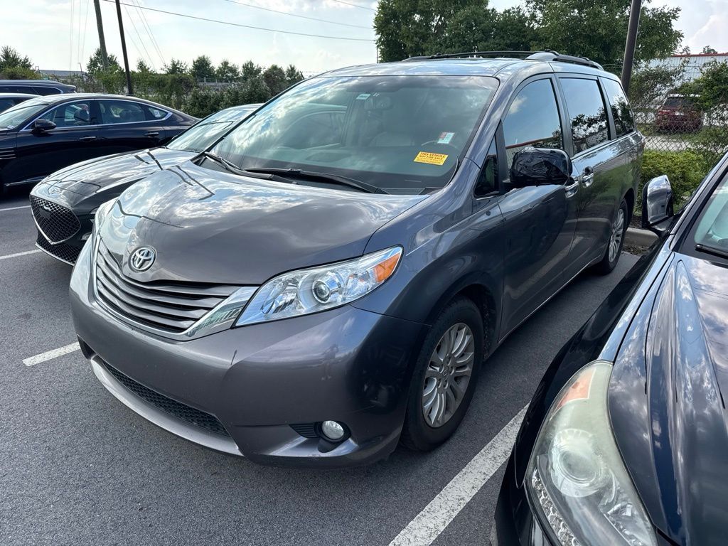 Predawn Gray Mica 2016 Toyota Sienna Minivan Front-Wheel Drive 6-Speed Automatic Overdrive
