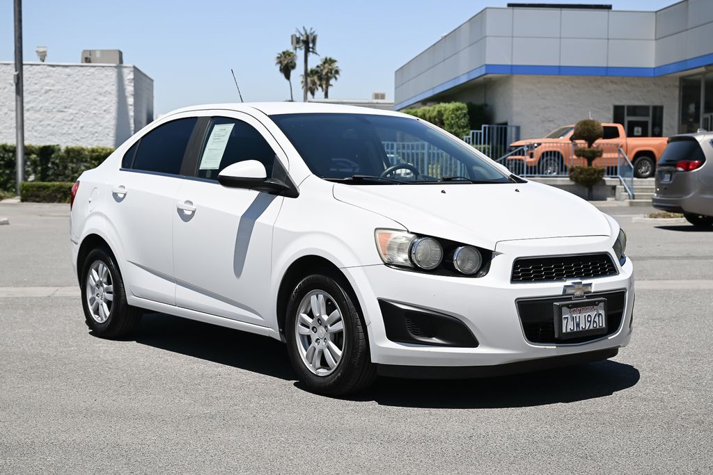Summit White 2015 Chevrolet Sonic Sedan Front-Wheel Drive 6-Speed Automatic