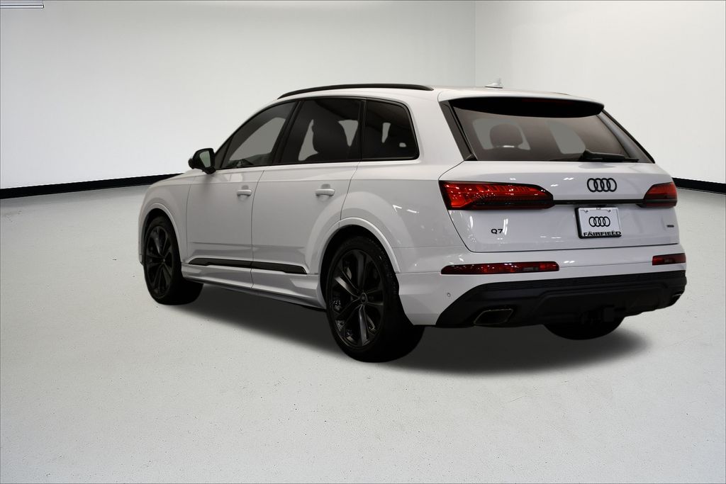 Thumbnail: 2026 Audi Q7 - 3