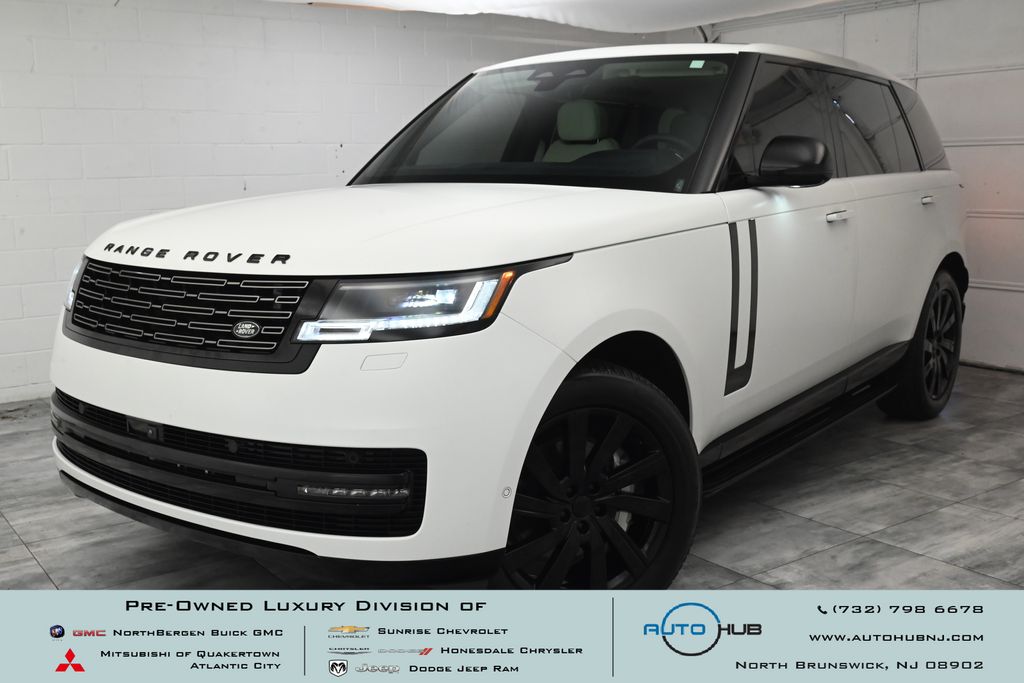 Fuji White 2025 Land Rover Range Rover P400 SE LWB AWD SUV / Crossover All-Wheel Drive 8-Speed Automatic