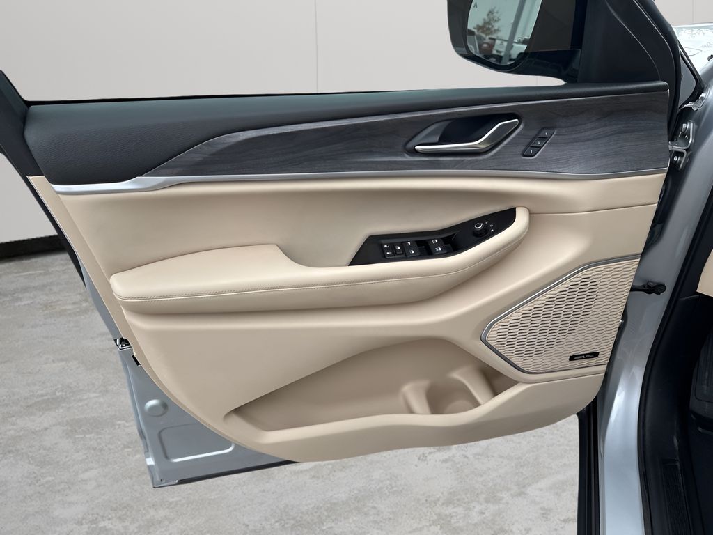 Used Car 2024 Jeep Grand Cherokee L  Limited For Sale Under $35,000 In Austin, Texas