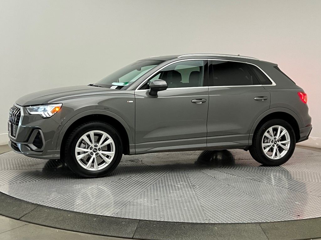 Thumbnail: 2025 Audi Q3 - 3