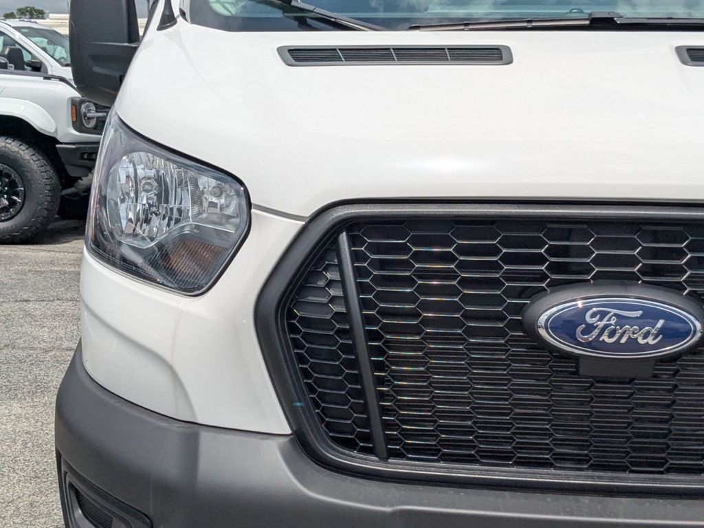 2025 Ford Transit 250