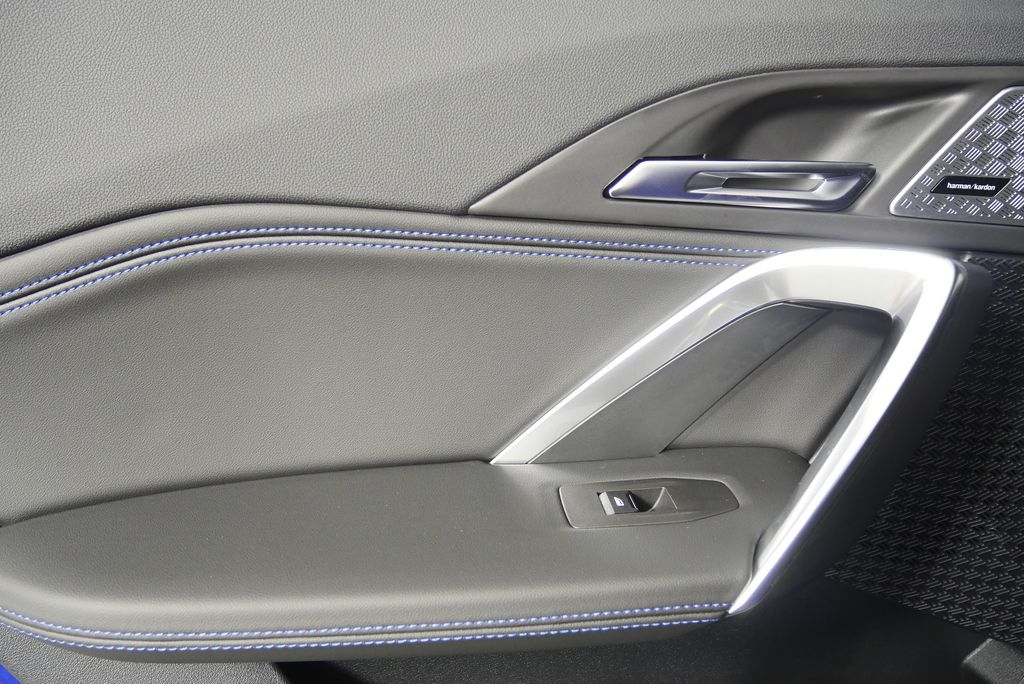 Thumbnail: 2025 BMW X1 - 12