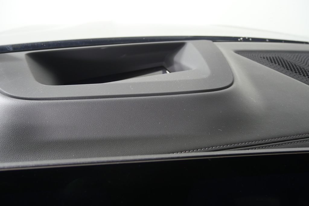 Thumbnail: 2023 BMW X7 - 22