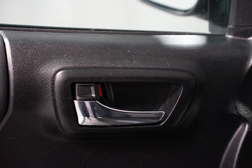 Thumbnail: 2021 Toyota Tacoma - 31