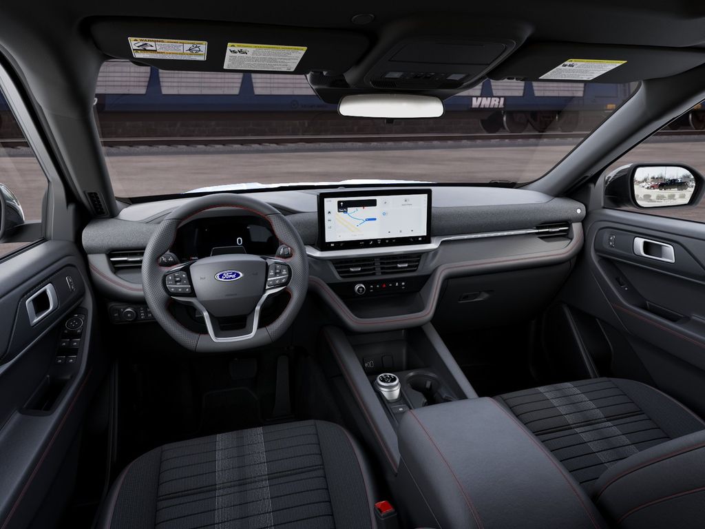 New 2027 Star White Metallic Tri-Coat Ford ST-Line image 9