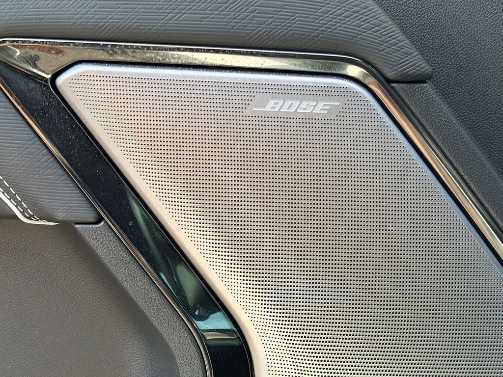 Used 2026 White GMC AT4X image 19