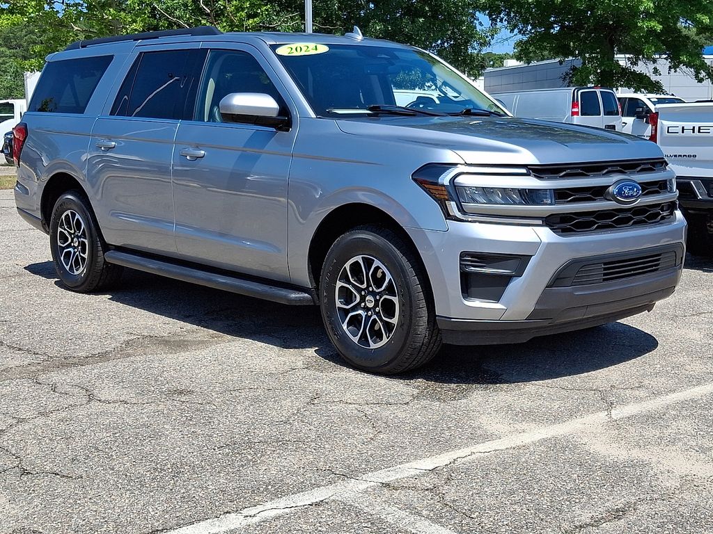 Silver Metallic 2024 Ford Expedition MAX XLT 4WD SUV / Crossover Four-Wheel Drive Automatic