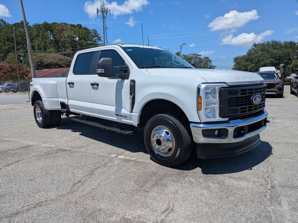 2025 Ford F-350 Super Duty XL