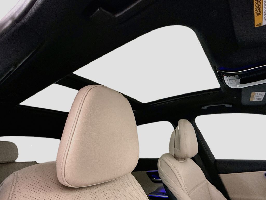 Thumbnail: 2026 Mercedes-Benz GLC - 18
