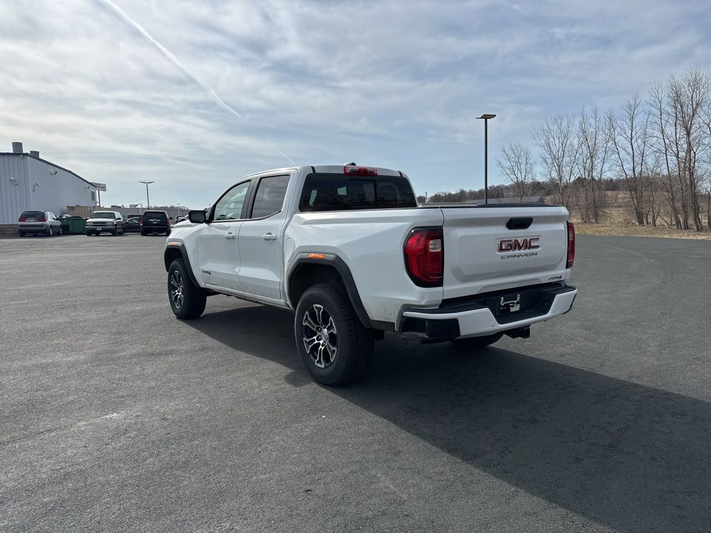 2024 GMC Canyon