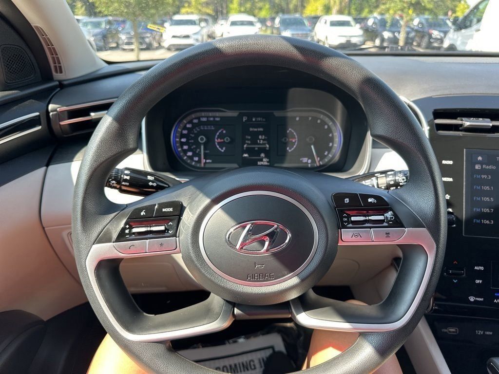 2024 White Pearl Hyundai Tucson SEL FWD SUV