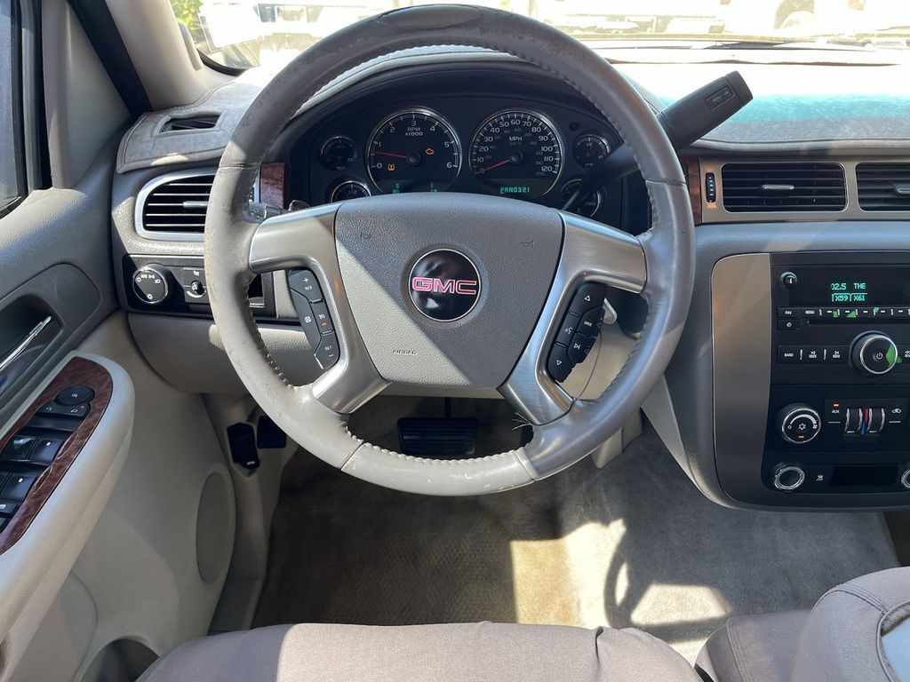 2007 GMC Yukon XL SLE 1500 16