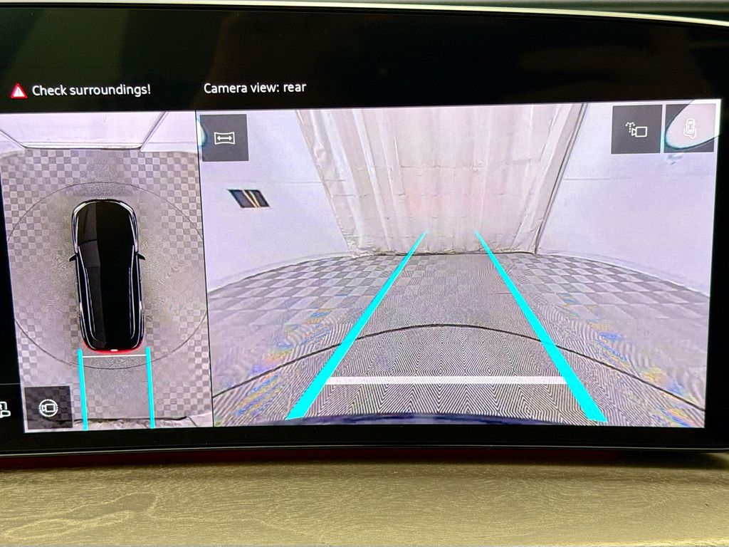 Thumbnail: 2025 Audi Q5 - 15