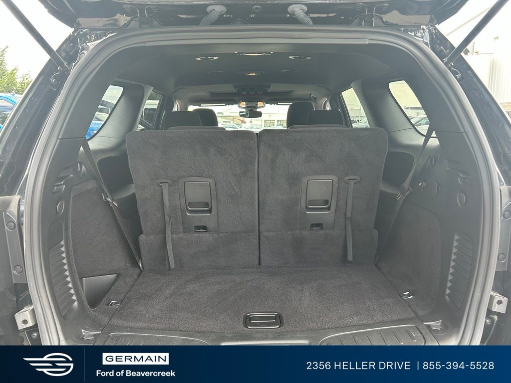 Used 2022 Black Dodge SXT image 29