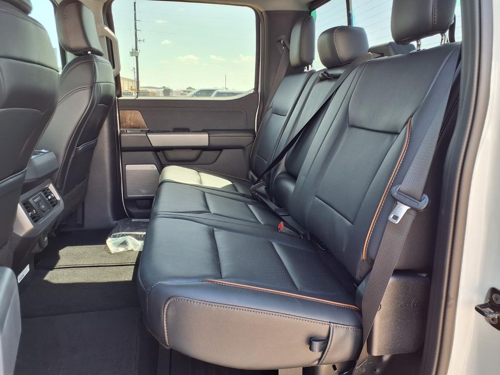 2026 Ford F-250SD Lariat - 9