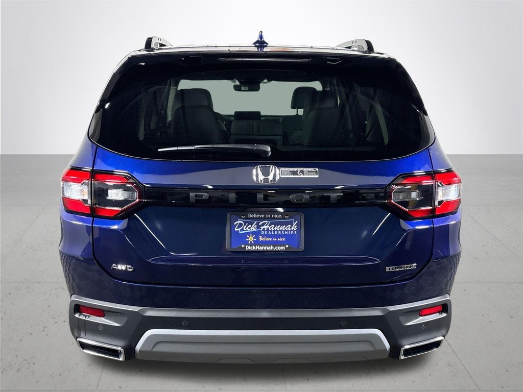 2025 Honda Pilot Touring