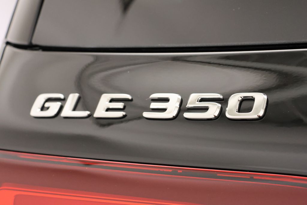 Thumbnail: 2026 Mercedes-Benz GLE - 9