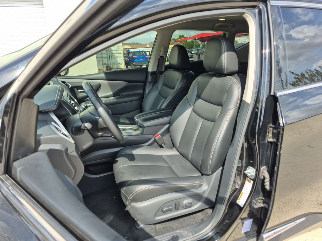2023 Nissan Murano SV Black at Central Houston Nissan