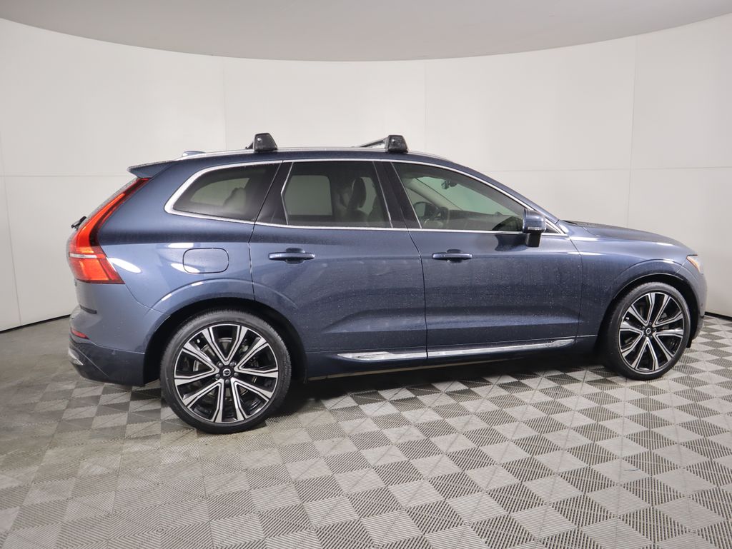 Thumbnail: 2023 Volvo XC60 - 4