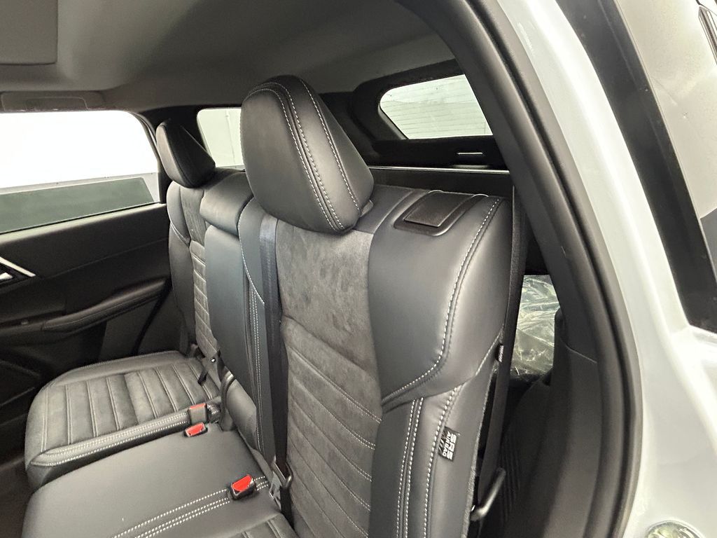 New 2026 White / Black Mitsubishi Trail Edition image 31