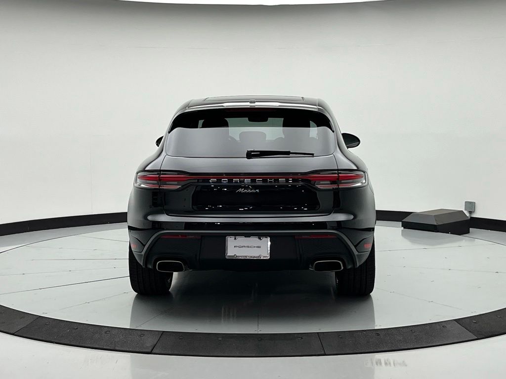 Thumbnail: 2026 Porsche Macan - 8