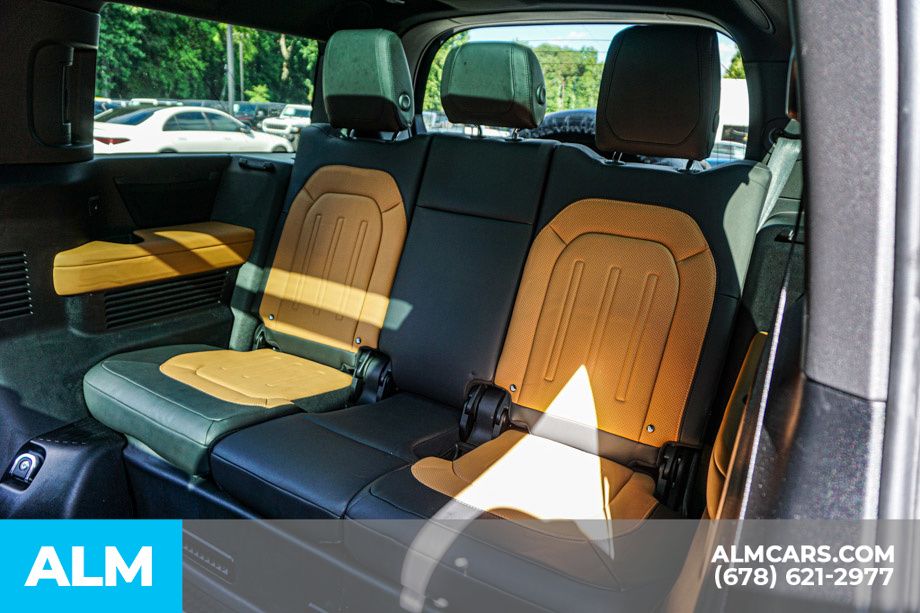 Used 2024 Black Land Rover X image 22
