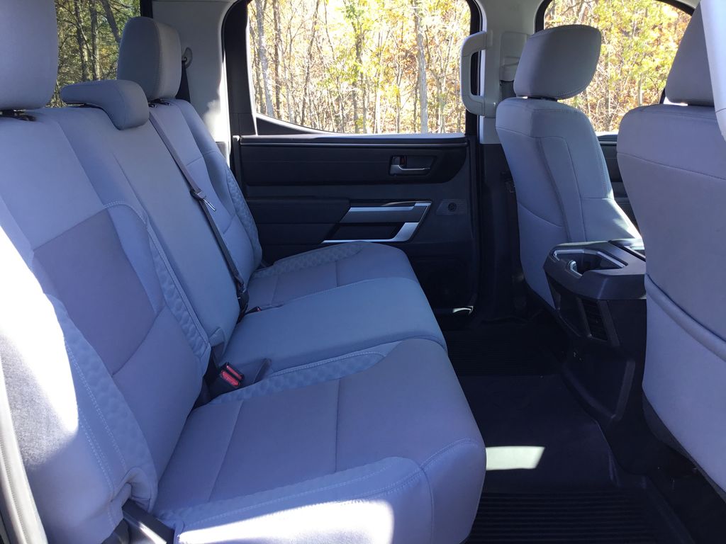 Thumbnail: 2024 Toyota Tundra - 15