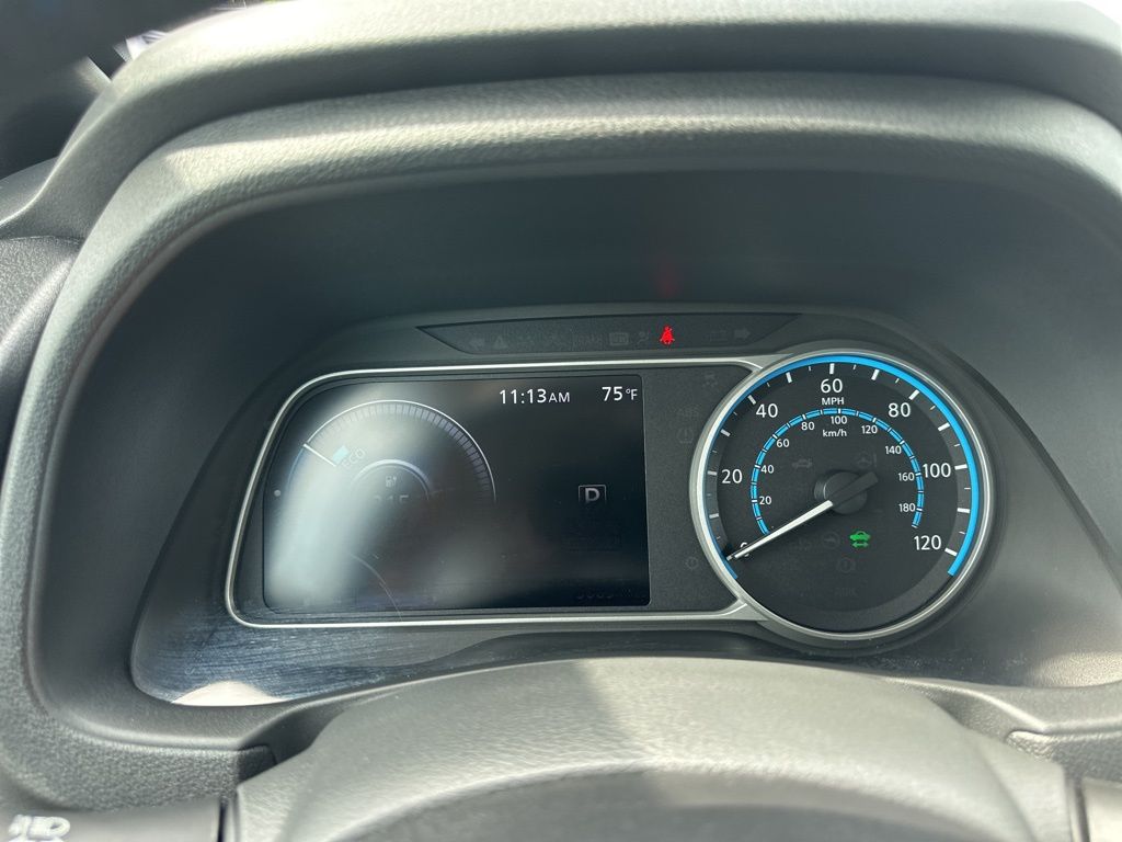 2024 Super Black/Pearl White Nissan LEAF SV Plus FWD Hatchback