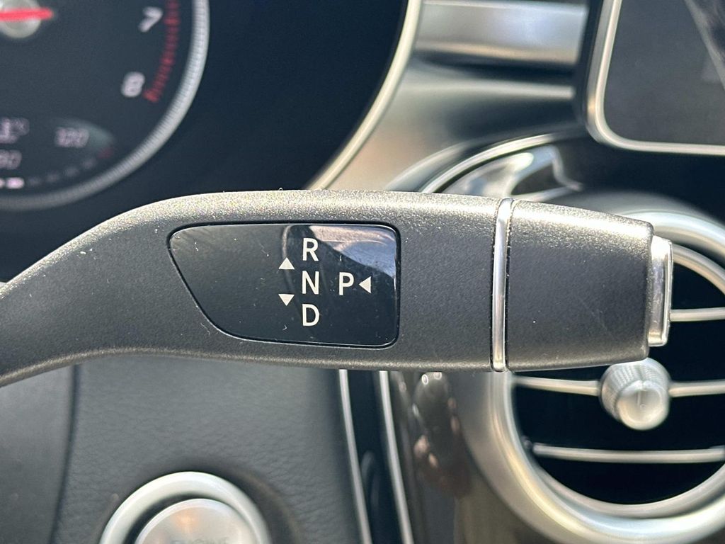 Thumbnail: 2016 Mercedes-Benz C-Class - 28