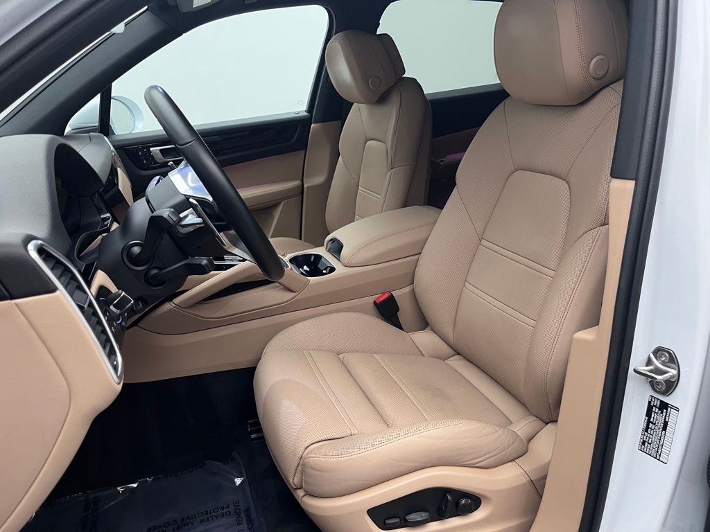 2022 Porsche Cayenne  5