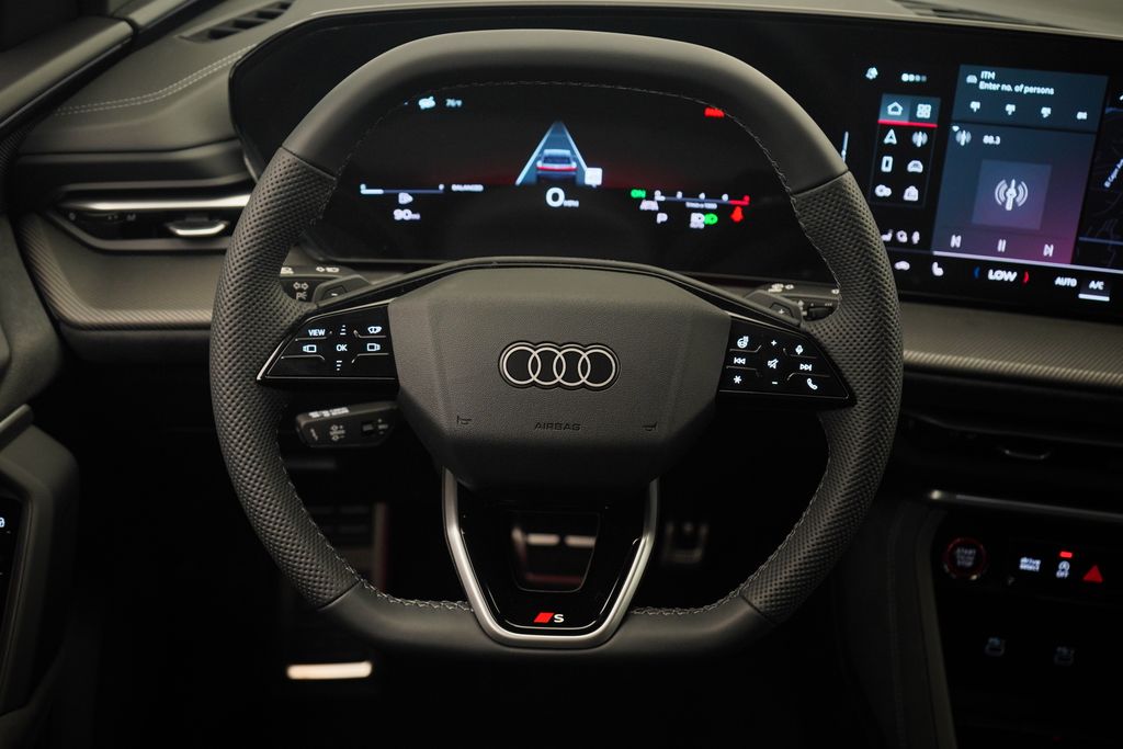 2025 Audi SQ5  9