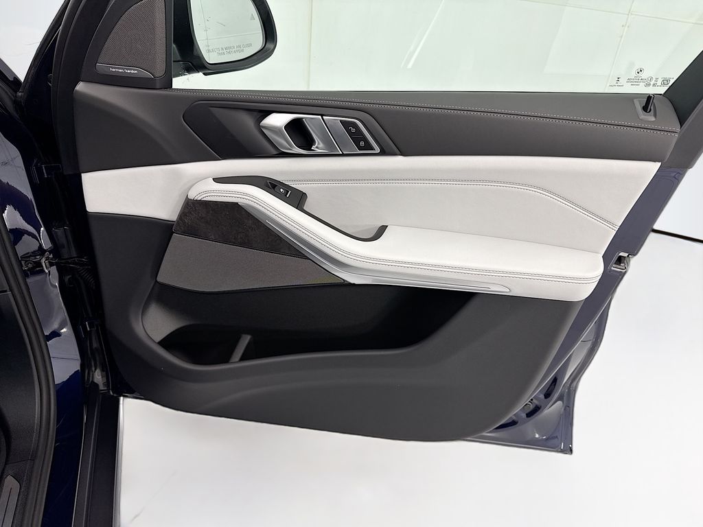Thumbnail: 2026 BMW X5 - 24