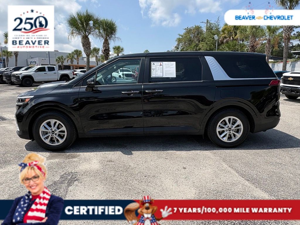 Used 2024 Kia Carnival Van