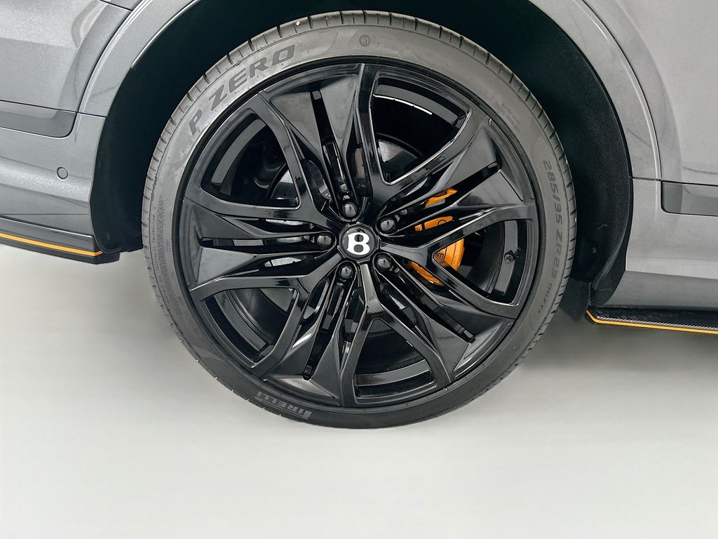 Thumbnail: 2026 Bentley Bentayga - 32