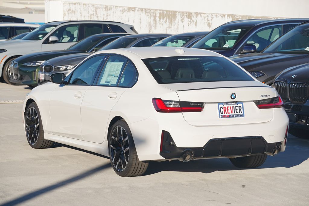 Thumbnail: 2026 BMW 3 Series - 7