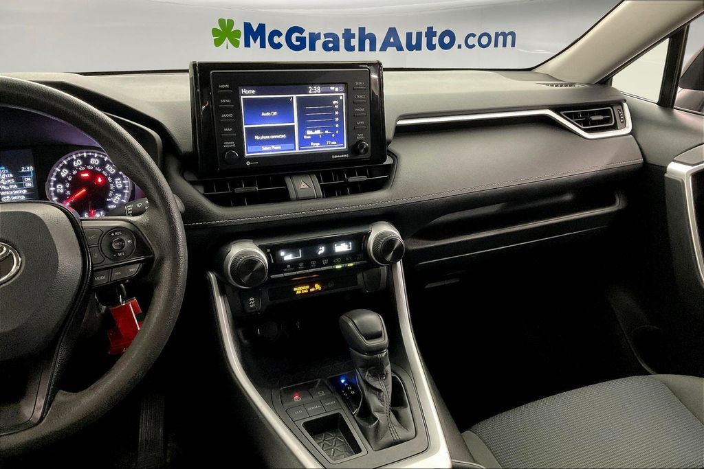 View vehicle photo 7