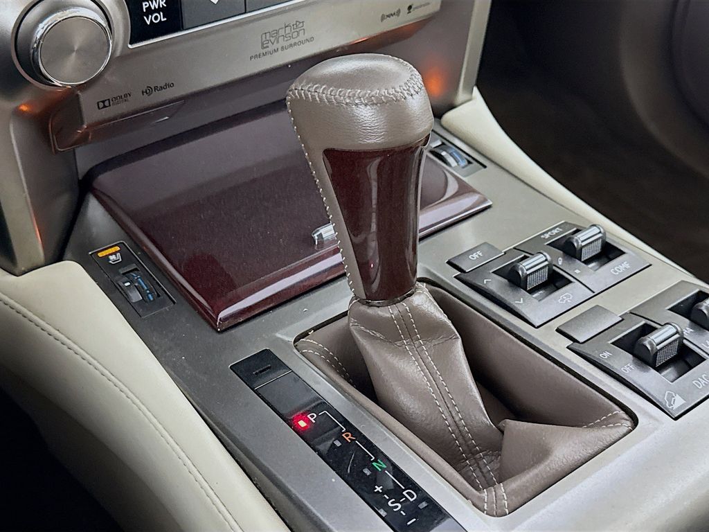 Thumbnail: 2016 Lexus GX - 17